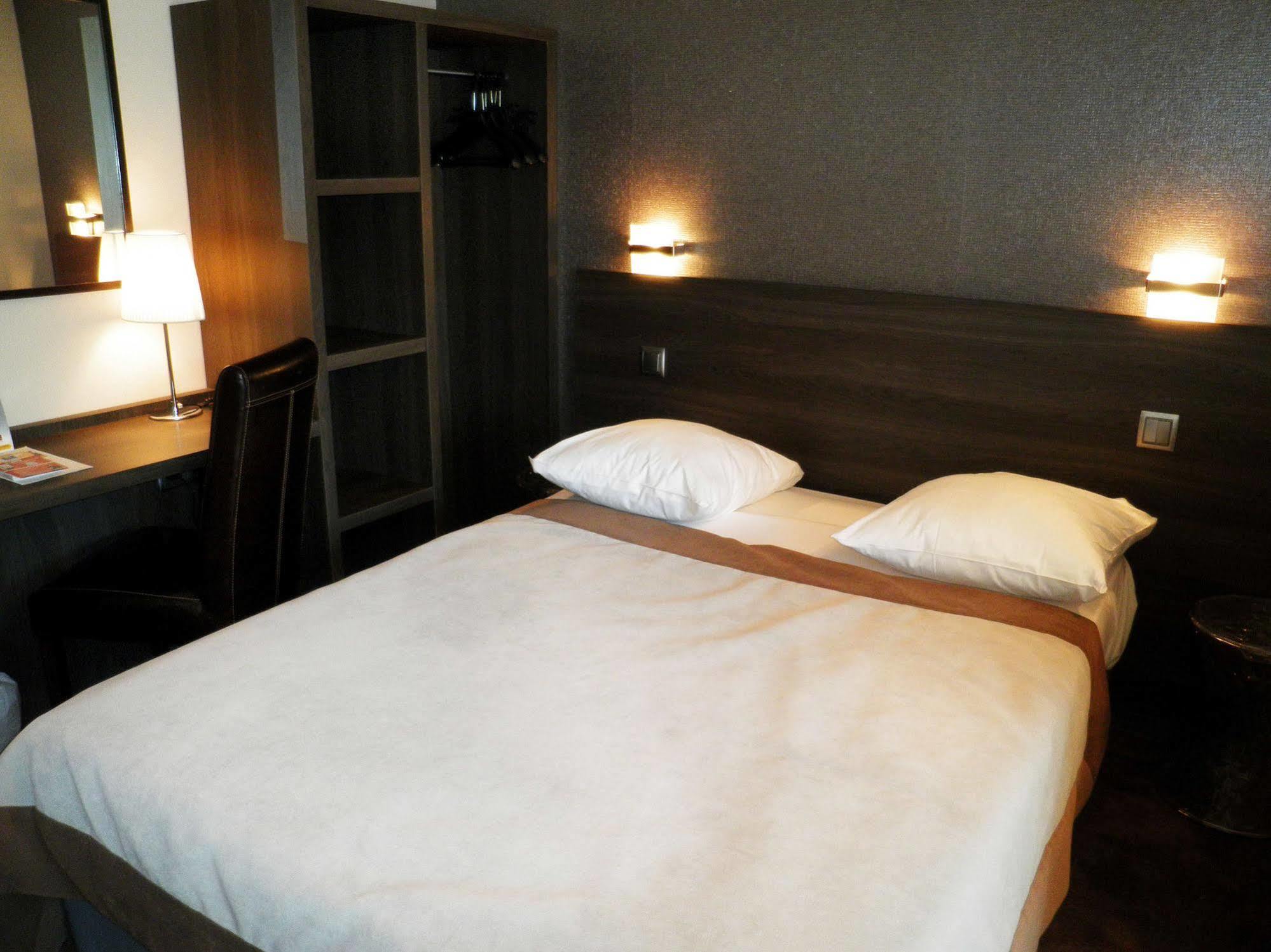 Hotel Acadie Orly Morangis Morangis (Essonne) Quarto foto
